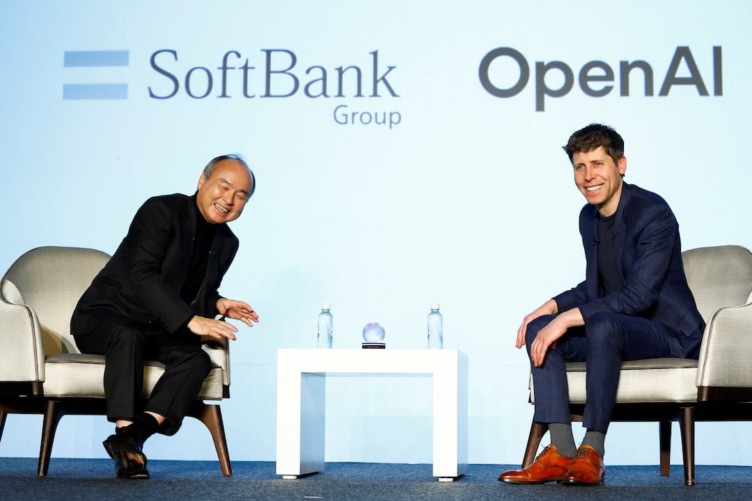 Сэм Альтман (OpenAI) и Масаёси Сон (SoftBank) на презентации совместного предприятия в Токио