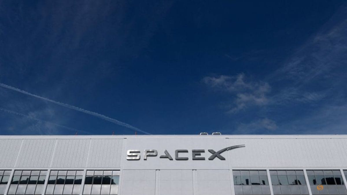 Здание SpaceX на фото Reuters из материала о сделке Anthropic и SpaceX