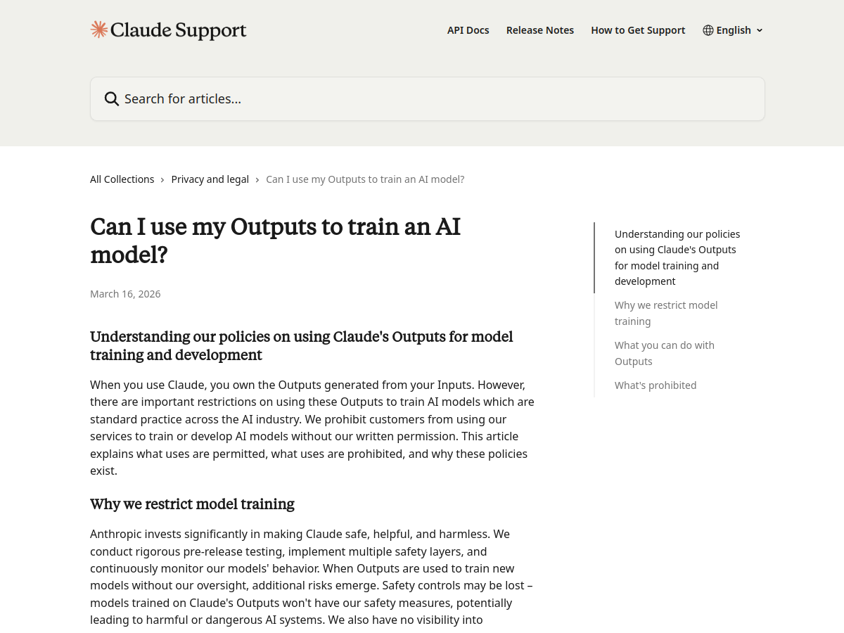 Страница Claude Help Center о запрете использовать Outputs для обучения конкурирующих моделей