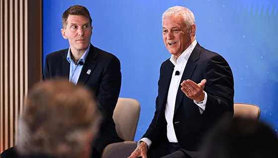 Билл Уинтерс на investor event Standard Chartered о сокращениях и ИИ